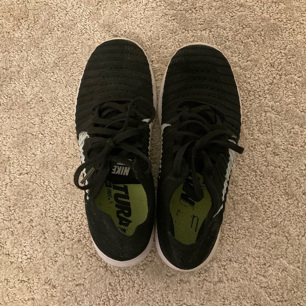 Women's Nike Fly Knits US Size 6.5